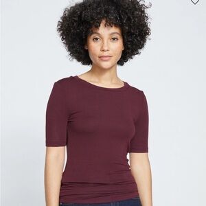 Universal Standard Slim Fit Foundation Short Sleeve Crew Neck Tee NWT